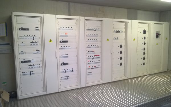 Distribution électrique nouvelle usine Serres