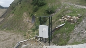 Communication satellite site isolé